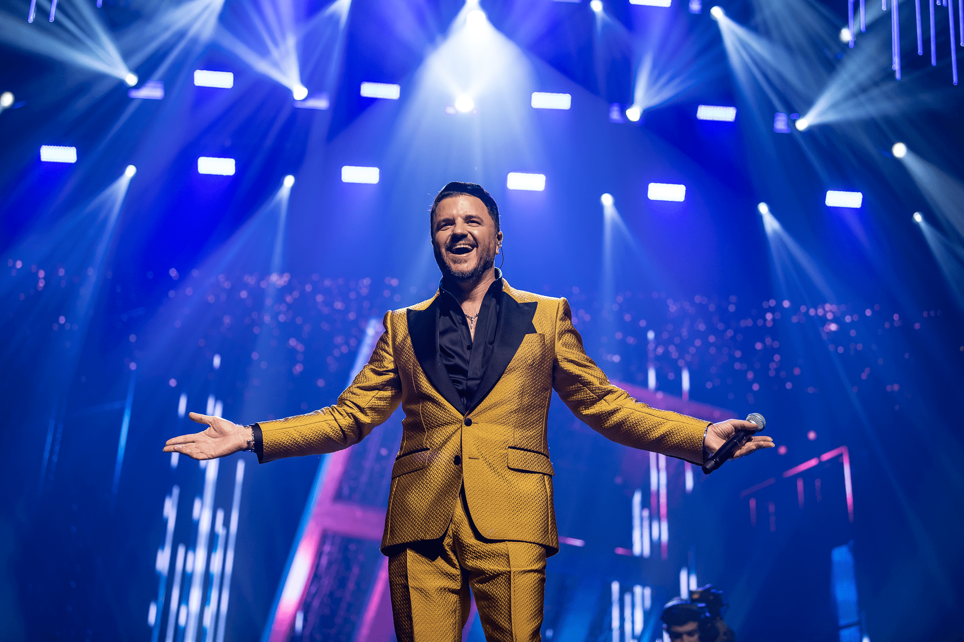 Maurício Manieri apresenta nova edição da superprodução “Classics” em São Paulo