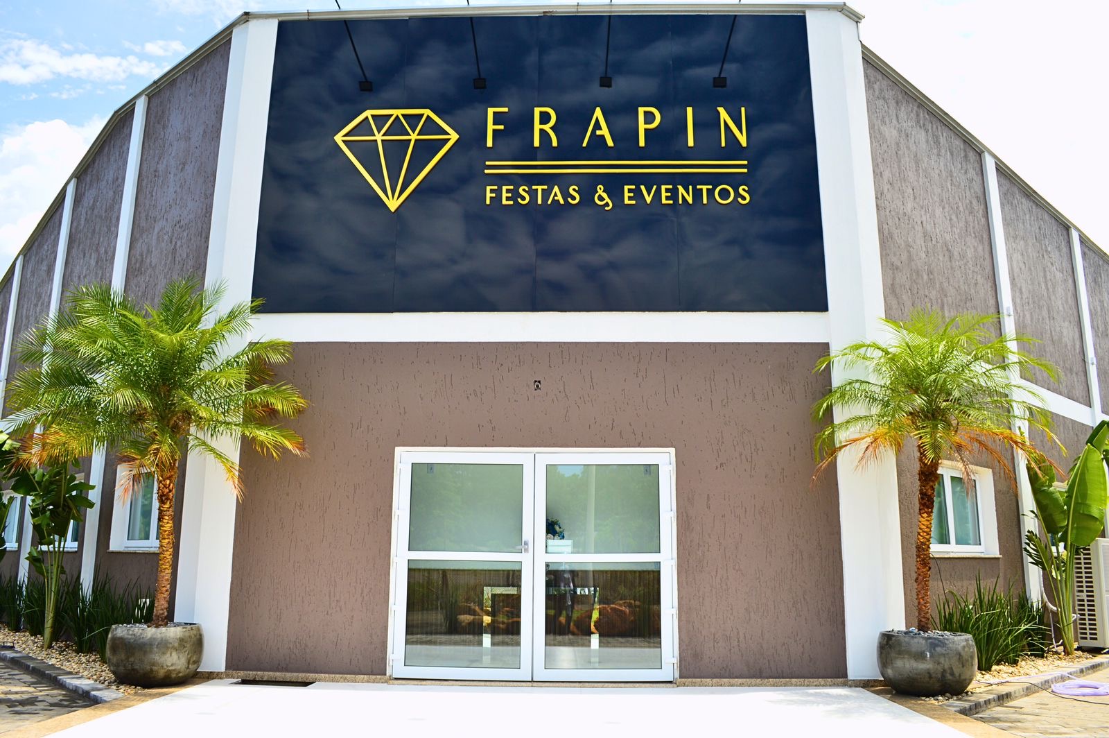 Frapin: Um novo palco para momentos memoráveis em Nova Santa Rita