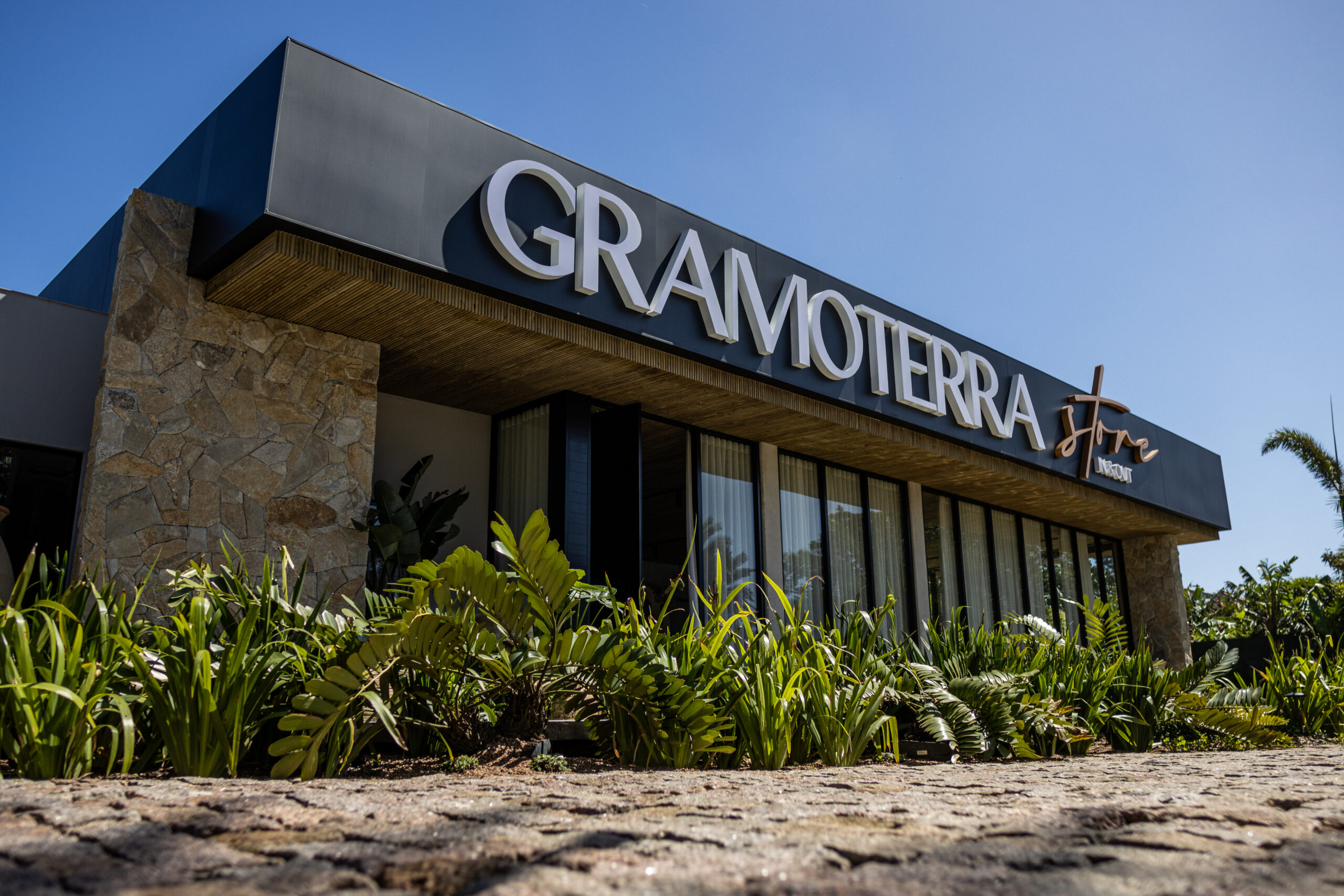 Gramoterra inaugura showroom de 4 mil m² em Xangri-lá